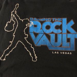 Rock Vault LVH T-shirt Size large